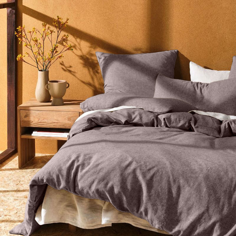 The VÎURE French Flax Linen Bedding Set