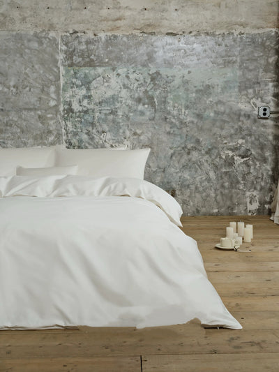 Soft breathable sateen bedding for modern bedrooms